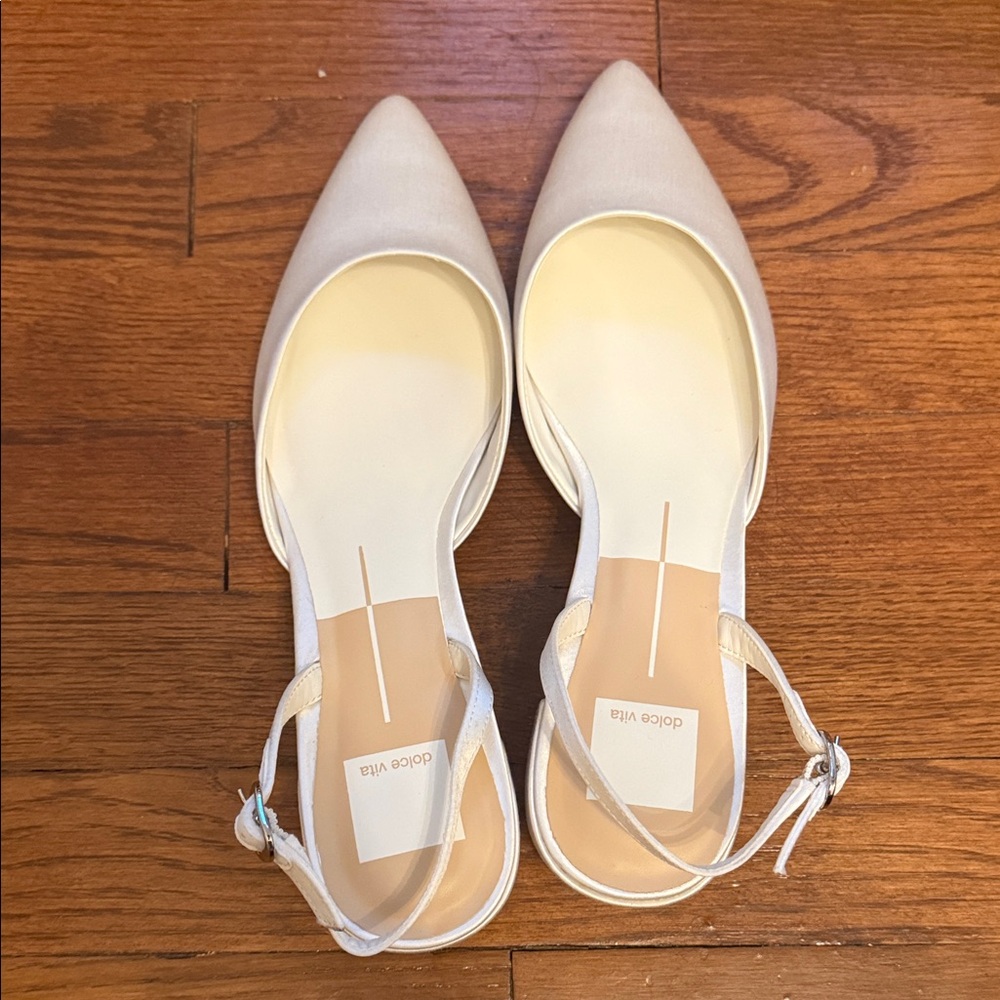 Carel Heels True White Satin